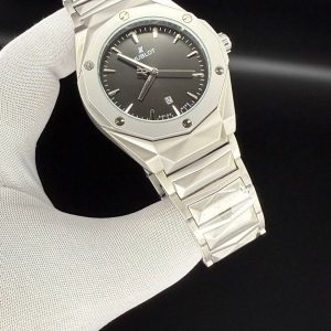 ساعت مردانه اسپرت هابلوت فلزی هندسی